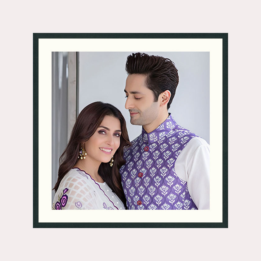 Urban Slim customized photo frame in Black square size 12-12 inch