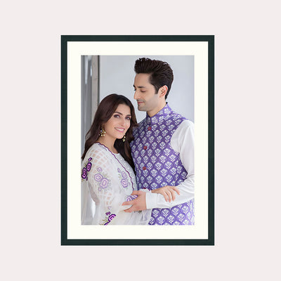 Urban Slim customized photo frame in Black colour size 9-12 inch