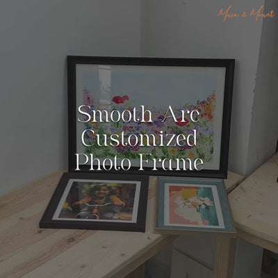 Smooth Arc Customized Photo Frame
